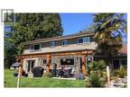 1069 Fairview Road, Gibsons, BC, V0N 1V3 - house for lease Listing ID R2883924