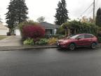 Bright West Tacoma Cottage near TCC 1008 S Rochester St #NA