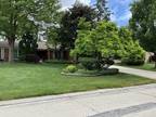 Home For Sale In Farmington Hills, Michigan