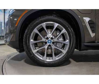 2025 BMW X5 xDrive50e is a Green 2025 BMW X5 4.6is SUV in Lake Bluff IL