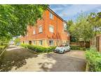 2 bedroom apartment for sale in Sanders Place, Camp Road, St Albans