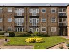 Friern Mount Drive, London 2 bed apartment to rent - £1,750 pcm (£404 pw)