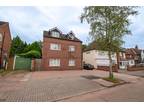 Westmeath Avenue, Leicester 2 bed apartment for sale -