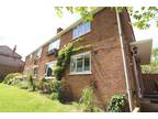 Hall Drive, London 3 bed flat for sale -