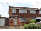Shire Close, Leicester 3 bed semi-detached house for sale -