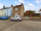 Newton Avenue, Gloucester. 2 bed detached house for sale -