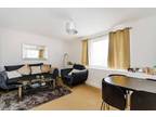 2 Bedroom Flat to Rent in Bannister House