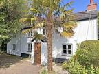 Mawnan Smith, Nr. Falmouth, Cornwall 3 bed detached house for sale -