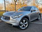Used 2009 Infiniti FX35 for sale.