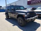 2024 Jeep Wrangler Gray, 15 miles