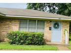 $875 - 2 Bedroom 1 Bathroom Beautiful Duplex in Jacksonville Tx.