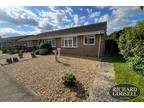2 bedroom bungalow for sale in Christchurch, BH23