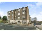 2 bedroom flat for rent in Laithe Hall Avenue, Cleckheaton, BD19