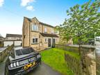 3 bedroom semi-detached house for sale in Wibsey Park Avenue, Bradford
