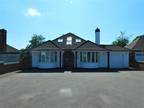 6 bedroom detached bungalow for sale in Prospect Lane, Solihull, Solihull, B91