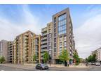 Queenshurst Square, Kingston Upon. 2 bed flat for sale -