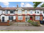 Princes Avenue, London, N13 3 bed terraced house for sale -