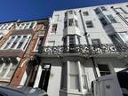 Burlington Street, Brighton 1 bed apartment to rent - £925 pcm (£213 pw)