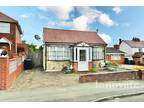 2 bedroom detached bungalow for sale in Mincing Lane, Rowley Regis, B65