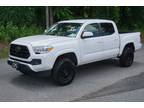 2019 Toyota Tacoma White, 84K miles