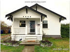 Remodeled 3 Bedroom Craftsman home in Tacoma with large back yard!