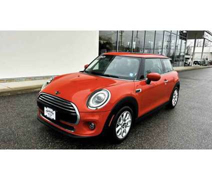 2021 MINI Hardtop 2 Door Oxford Edition is a 2021 Mini Hardtop Hatchback in Huntington Station NY