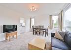 1 Bedroom Flat for Sale in The Water Gardens