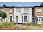 4 Bedroom House for Sale in Albany Road