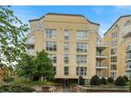 2 bedroom property to let in Water Gardens Square, London, SE16 - £2,500 pcm