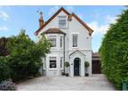 5 bedroom property to let in Portmore Park Road, Weybridge, KT13 - £6,000 pcm