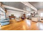2 Bedroom Flat for Sale in Acton Lane