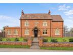 5 bedroom detached house for sale in Kixley Lane, Knowle, Solihull, B93