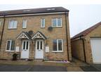 Chartwell Gardens, Kingswood, Hull 3 bed end of terrace house to rent -