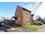 Bertrand Way, North Thamesmead 2 bed terraced house for sale -