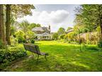 6 bedroom detached house for sale in Mount Pleasant Lane, Bricket Wood, St.