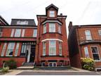 Victoria Crescent, Manchester M30 1 bed apartment for sale -