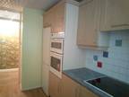 Winston Close, Romford RM7 2 bed apartment to rent - £1,600 pcm (£369 pw)