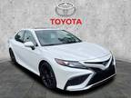 2022 Toyota Camry Hybrid White, 16K miles