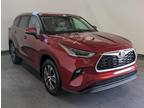 2021 Toyota Highlander Red, 25K miles