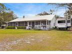 Home For Sale In Hawthorne, Florida