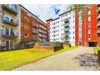 Lower Canal Walk, Southampton 2 bed apartment for sale -