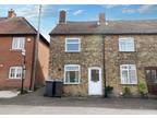 27 Sandwich Road, Ash, Canterbury. 3 bed end of terrace house for sale -