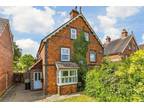 North Farm Road, Tunbridge Wells, Kent 4 bed semi-detached house for sale -