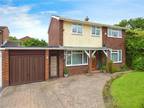 Catherine Close, West End, Southampton 3 bed detached house for sale -