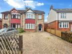 3 bedroom semi-detached house for sale in Berengrave Lane, Rainham, Gillingham