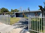 Spacious 3 Bed/2 Bath Single Family Home in Miami, FL - Available 5/30/2024 -