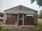 Home For Sale In La Harpe, Kansas