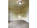 108 Hickory, Fond du lac - 1/2 108 1/2 N Hickory St #1-2