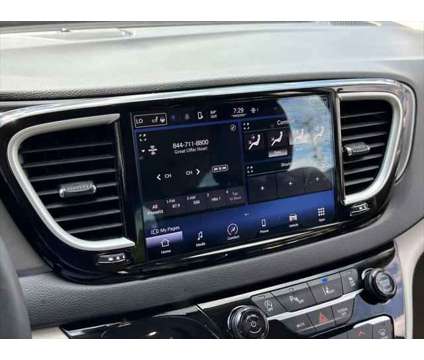 2022 Chrysler Pacifica Touring L is a Grey 2022 Chrysler Pacifica Touring Van in Bowie MD