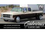 1989 GMC R Conventional Red white 1989 GMC R Conventional V8 Automatic Available